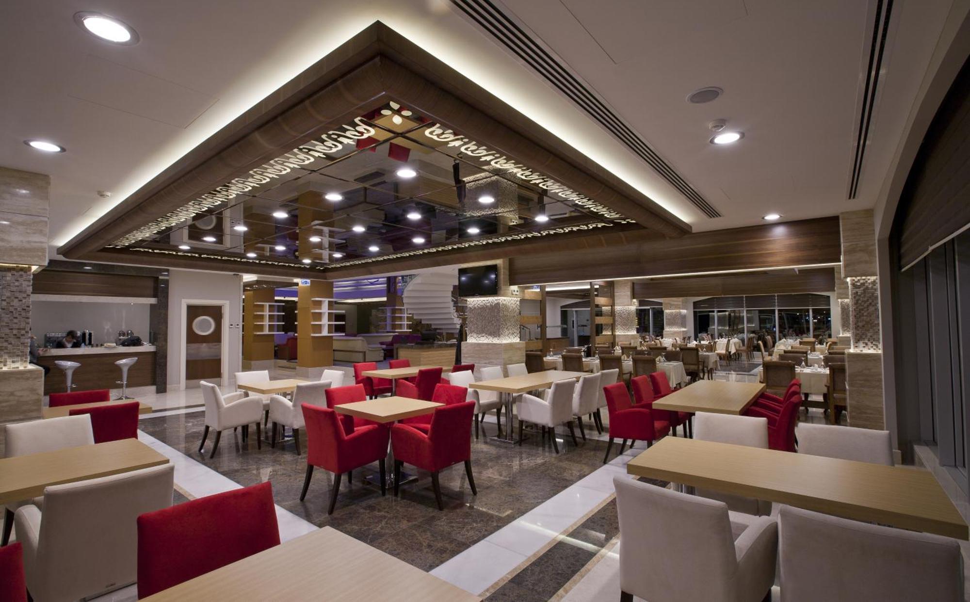 Fourway Hotel&Spa Dortyol Exterior photo
