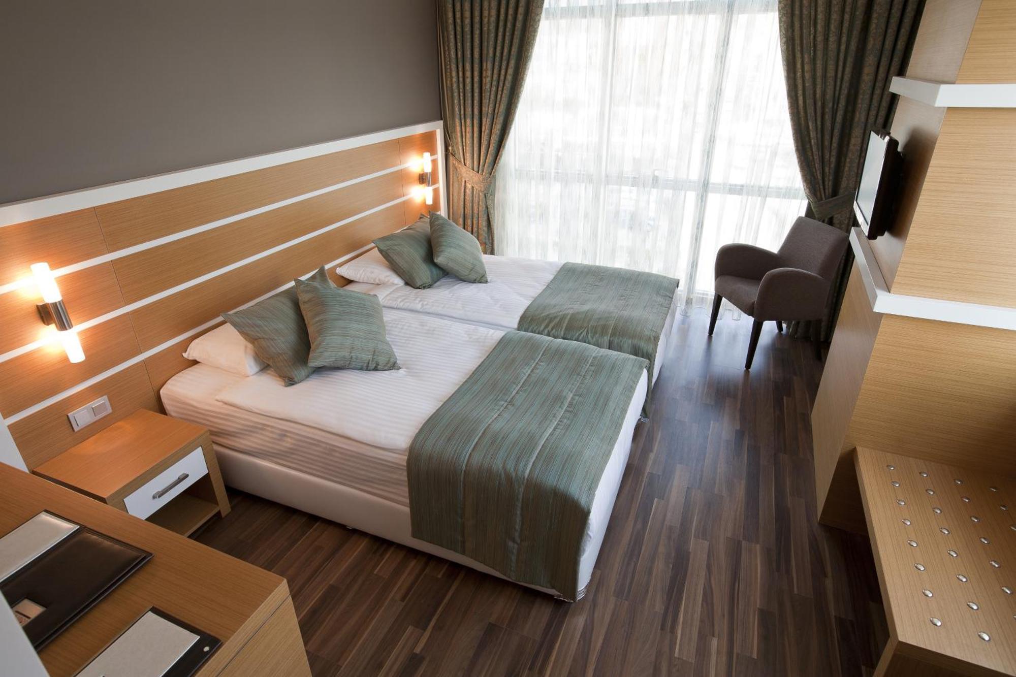 Fourway Hotel&Spa Dortyol Exterior photo
